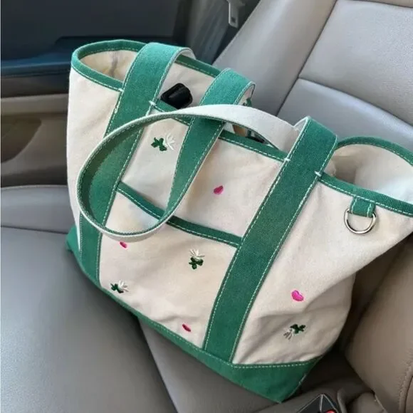 Universal Thread Floral Embroidered Canvas Tote Bag - Picture 2 of 16